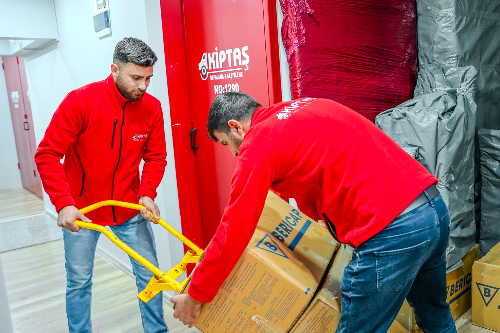 Mimar Sinan Eşya Depolama