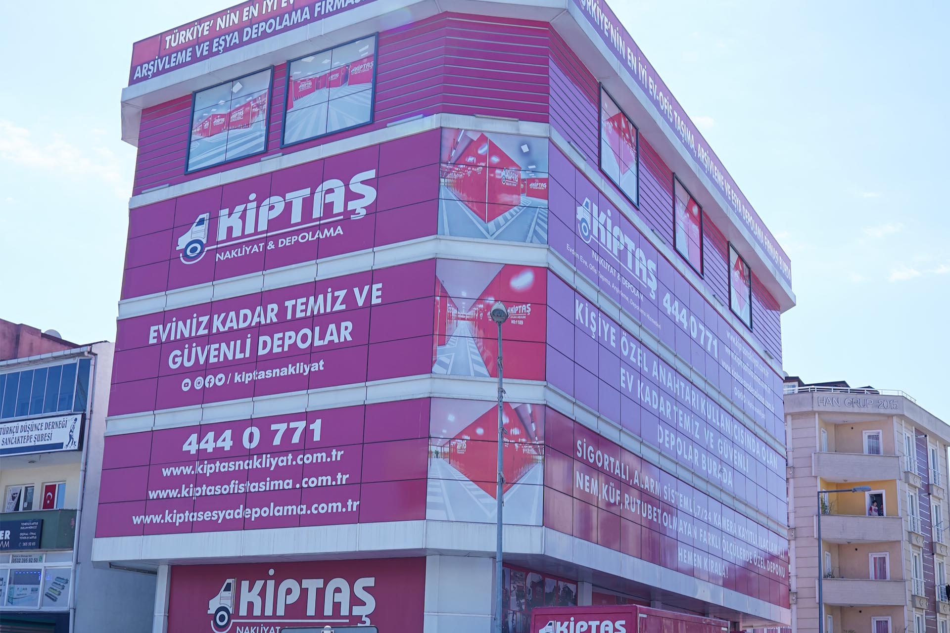 Cumhuriyet Eşya Depolama